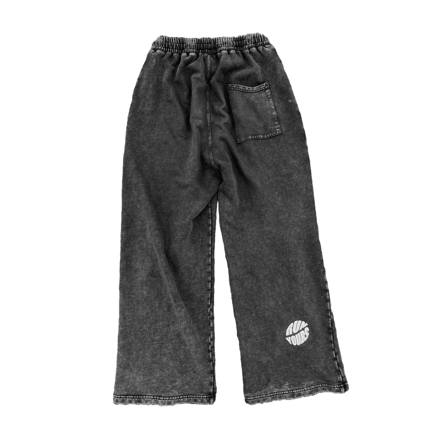 LOOSE FIT SWEATS