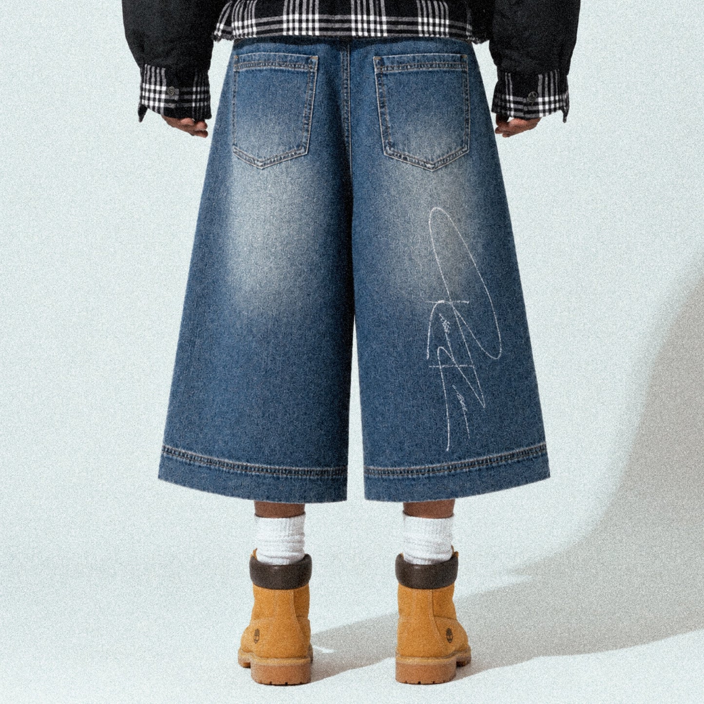 WASHED BAGGY DENIM SHORTS