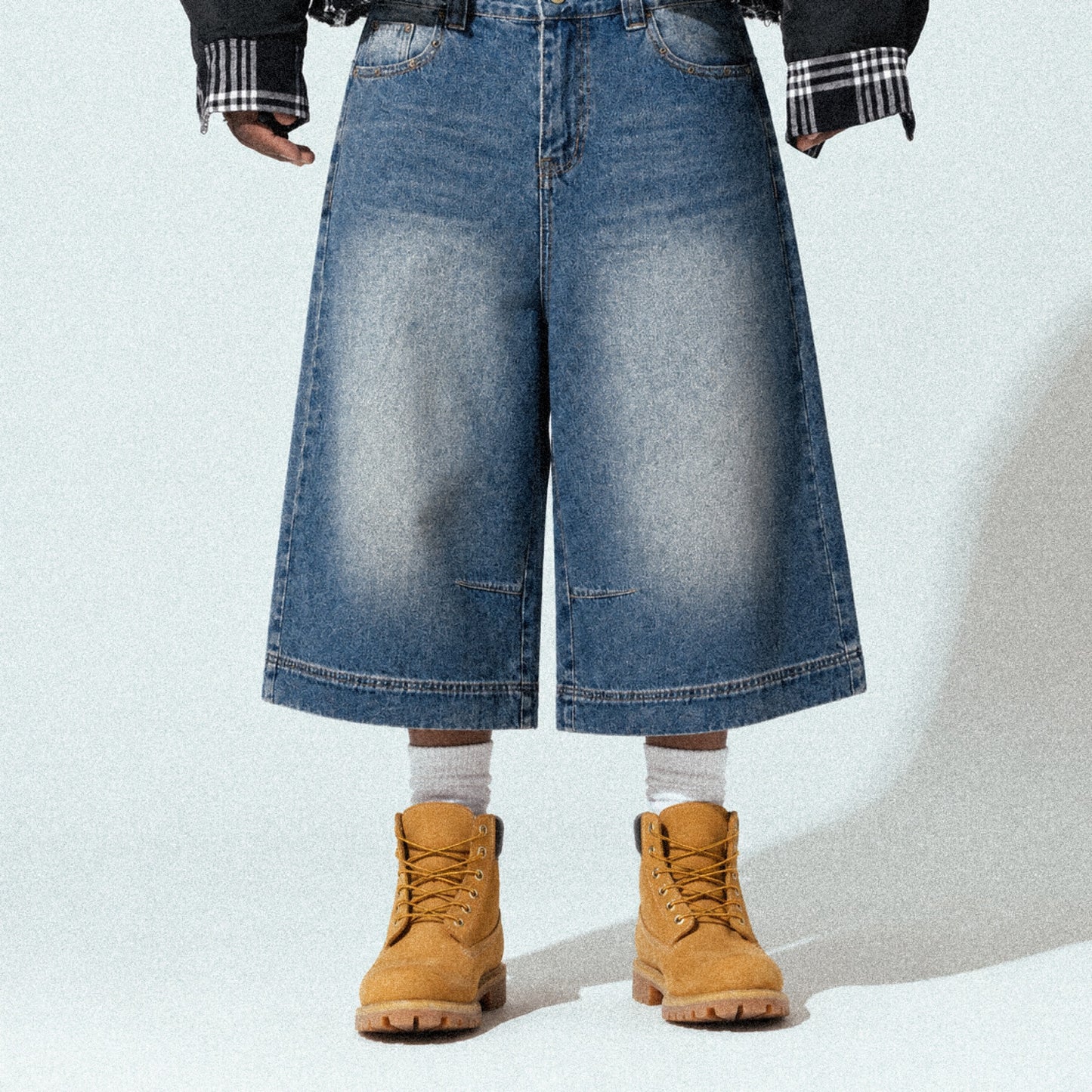 WASHED BAGGY DENIM SHORTS