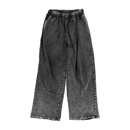 LOOSE FIT SWEATS